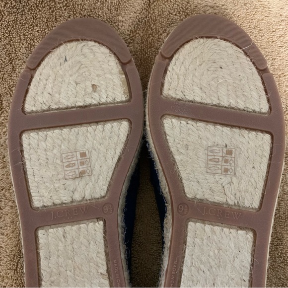Women’s 9 1/2 J. CREW Navy Blue / Pink Cap Toe Canvas Espadrille Slip On Shoes - Picture 11 of 16